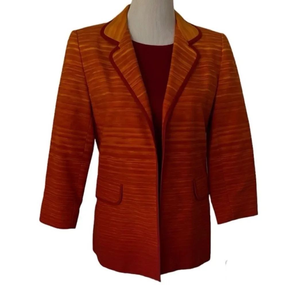 Linda Allard Ellen Tracy 2 pc / Blazer (size 6) and  Silk Top (size M)
